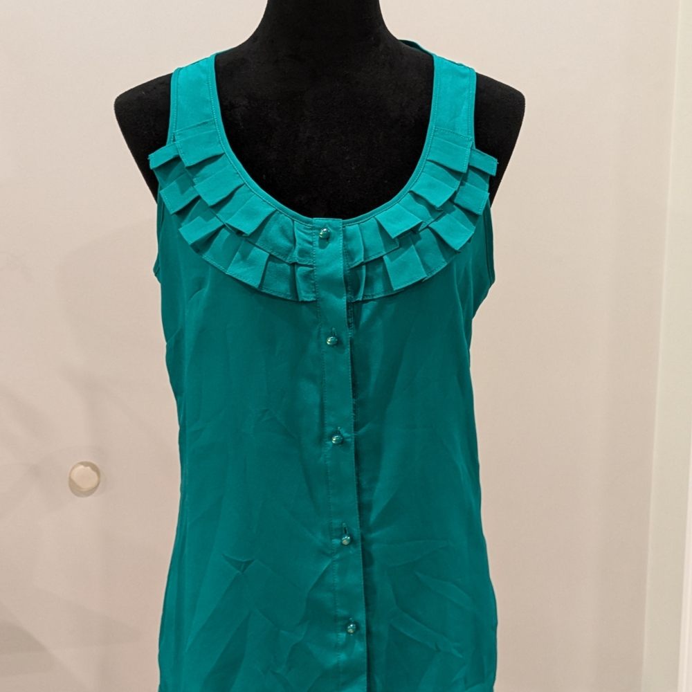Merona Green Buttoned Ruffled Tank Top Size Medium